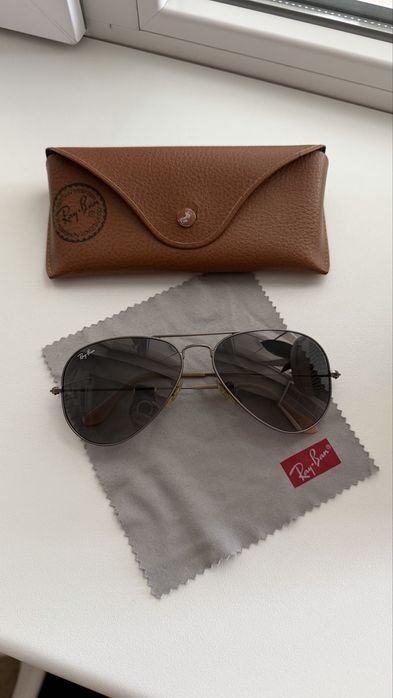 Продам очки Ray ban aviator