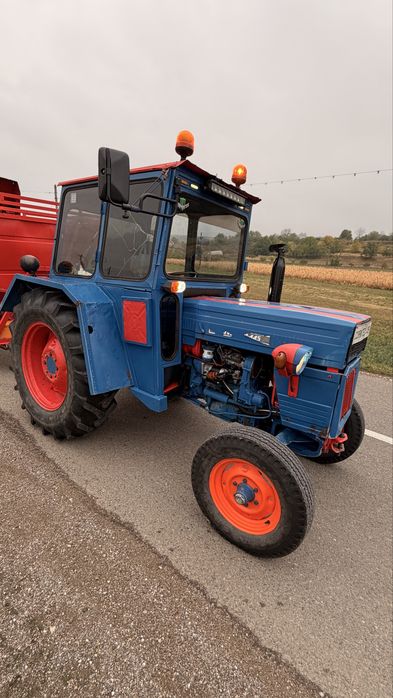 Vand tractor U445