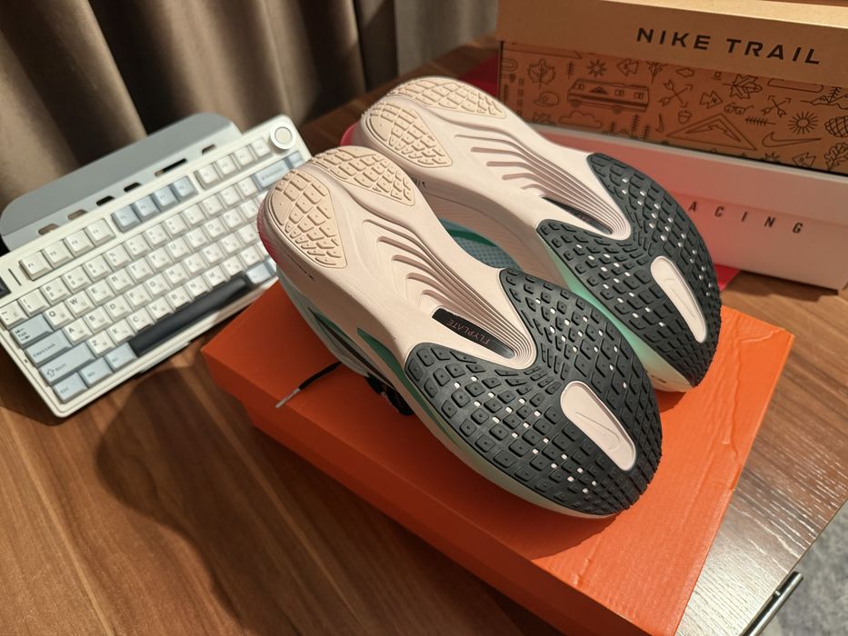 Кроссовки Nike Zoom Fly 6