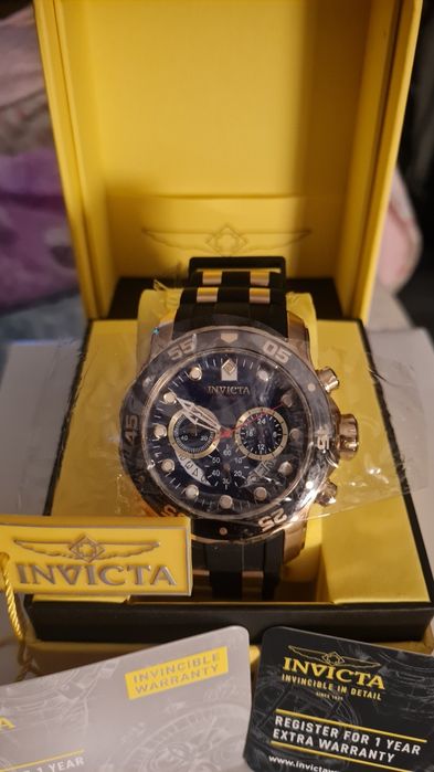 Vand  sau schimb Ceas Invicta