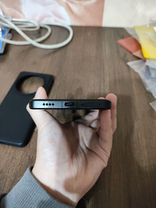 Продаю Xiaomi 13 ultra СРОЧНО!