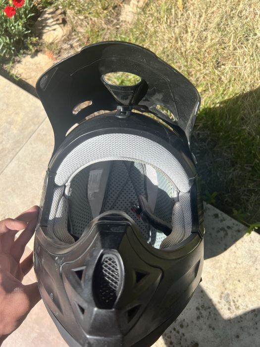 Моторна каска ducinni D200