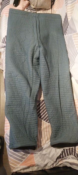 Jacketa si pantalon matlasat din doc.