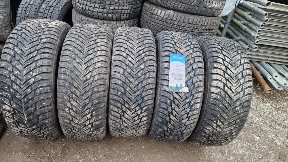 Anvelope 265/70R16 marca Nokian, DOT 2024,M +S
