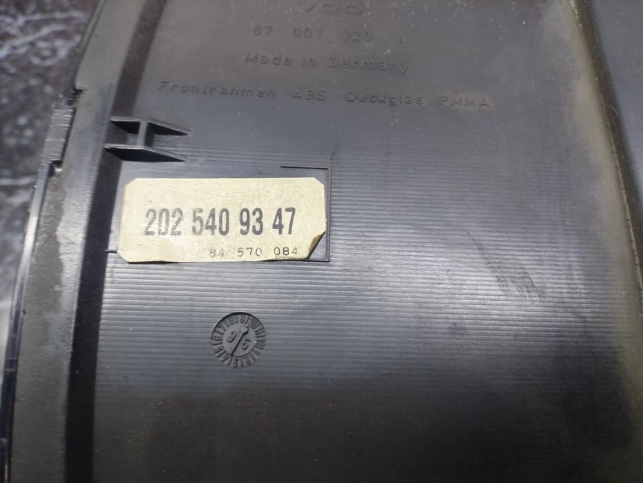 Щиток приборов Мерседес 202