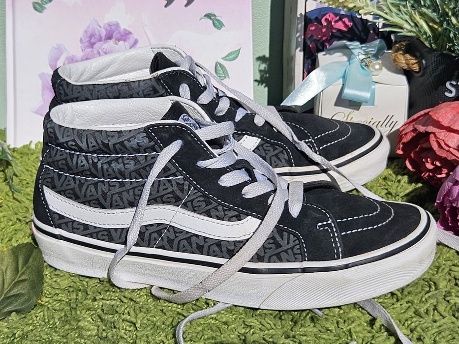 Vans високи кецове в черно N37