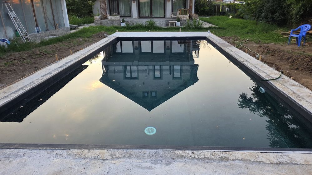 Construcții Piscine la Cheie | Beton, Cofraje Polistiren & Fibră | Hidroizolații & Montaj