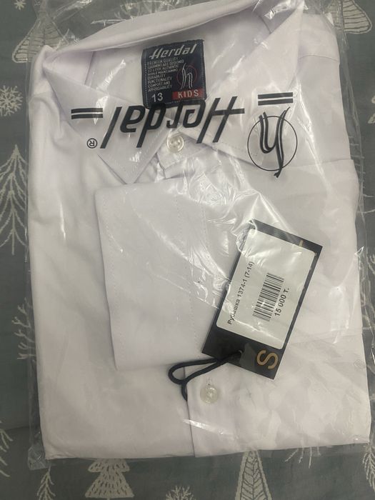 Школьные рубашки