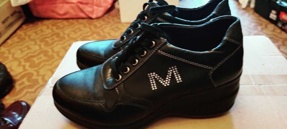 Обувки дамски за есен зима