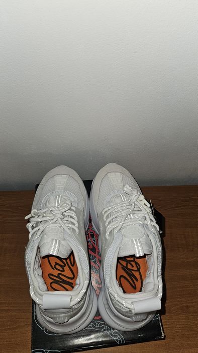 Versace Chain Reaction