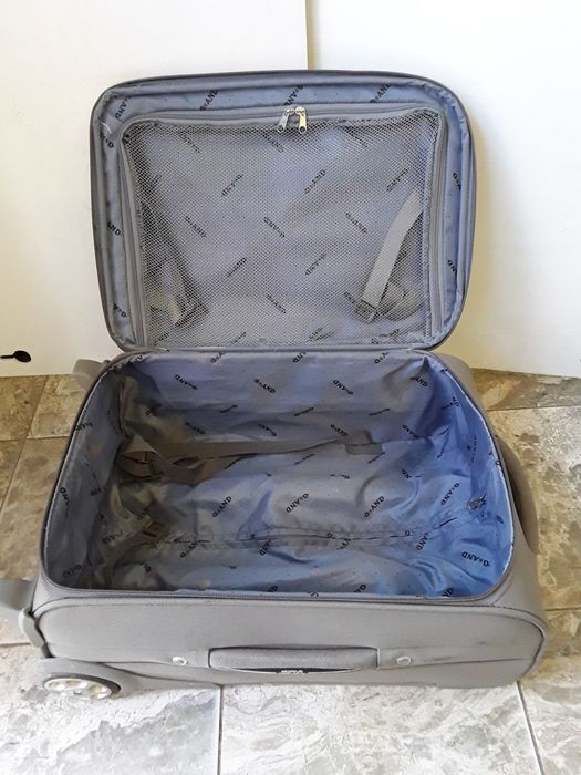 Куфар с  колелца