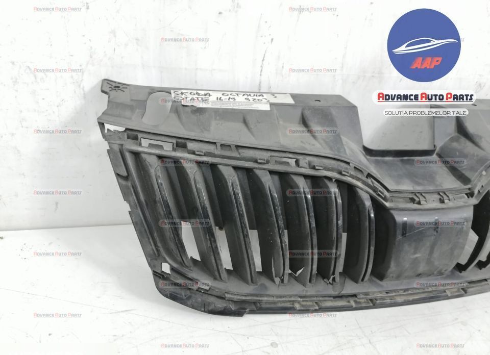 Grila centrala cod 5E0853653A - originala Skoda  Octavia  3 [facelift]