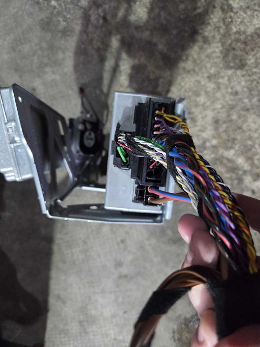 Amplificator harman kardon BMW seria 5 F10 F11 seria 6 F06 F12 F13