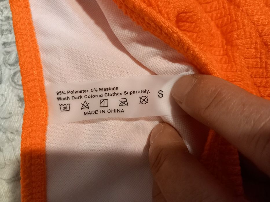 Дамски бански  различни размери.