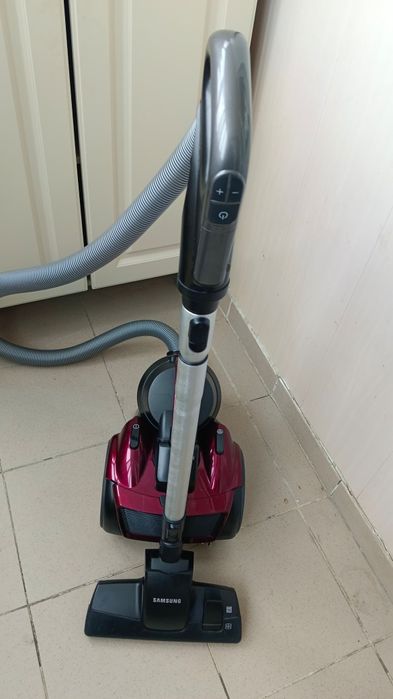 Пылесос Samsung 2100w
