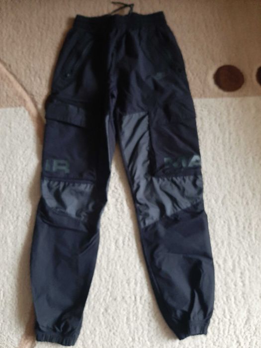 Спортно долнище.