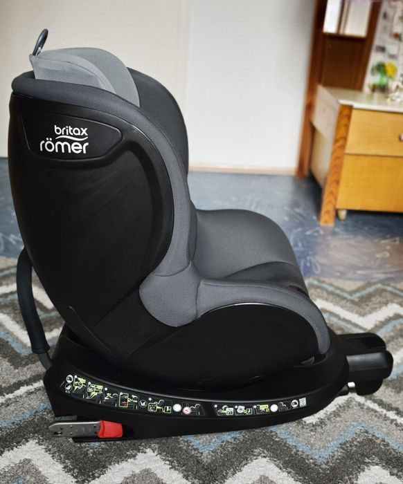Детско столче за кола Britax Römer DUALFIX 2 R