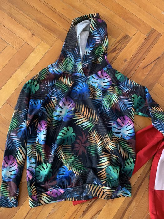 Лот от суичърии