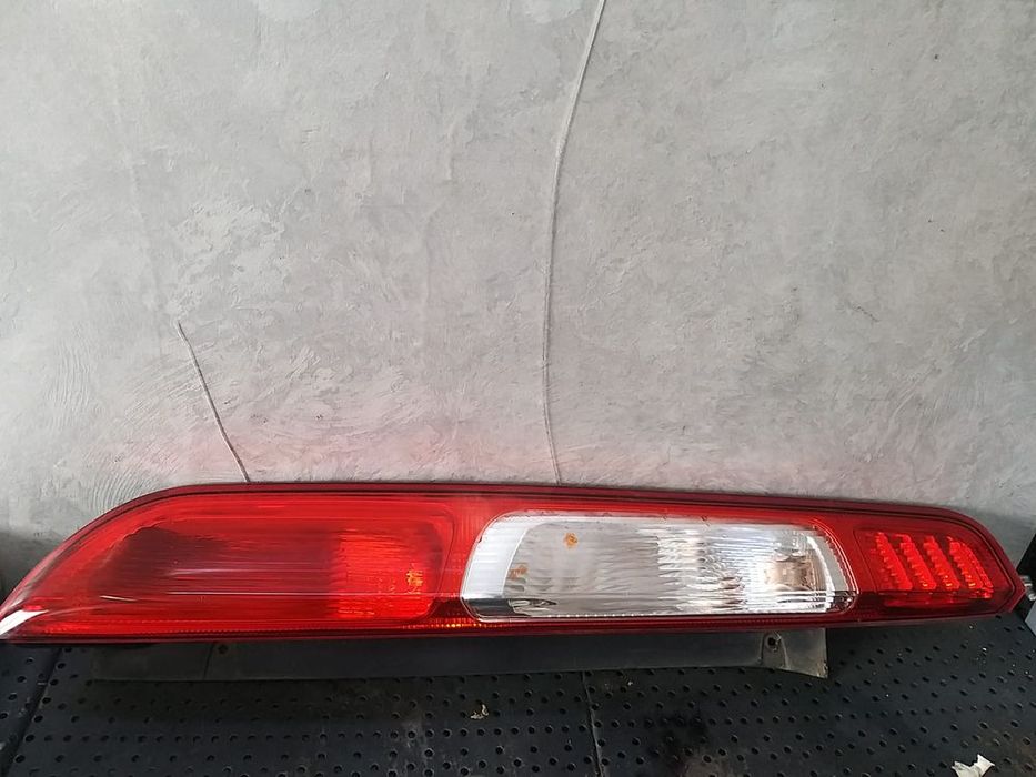 Stop tripla lampa stanga ford focus 2 hatchback 4m5113405a
