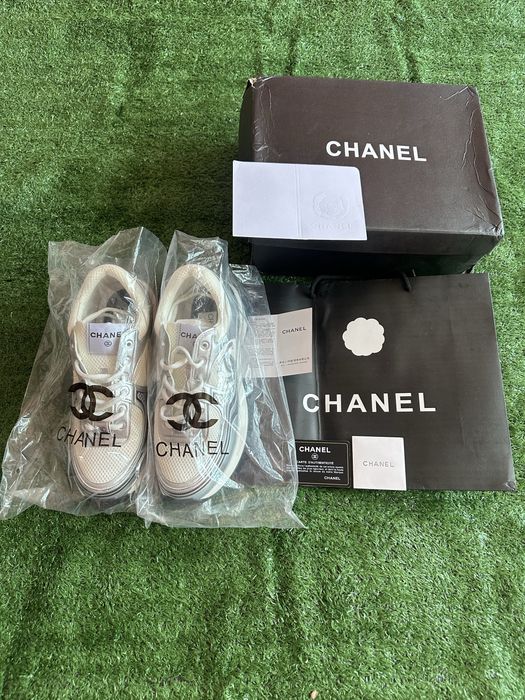 Chanel runner silver