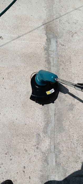 Motocoasa electric makita 450 wați