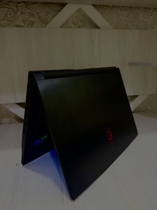 Noutbook MSI THIN 15 B13UCX-3251XUZ