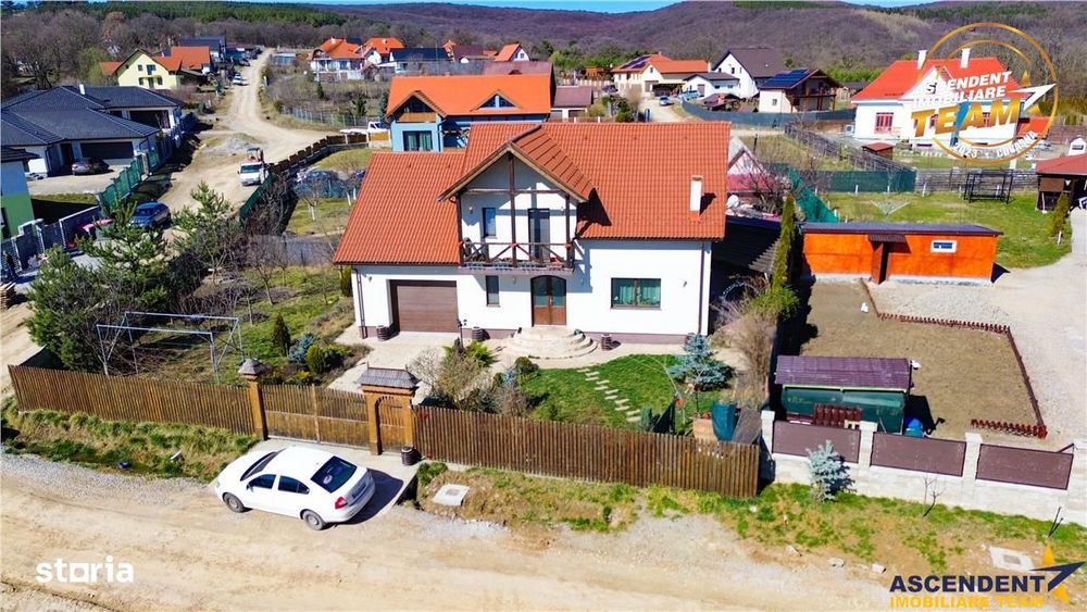 Casa primitoare si apreciabila, areal cu liniste, gradina frumoasa, Sa