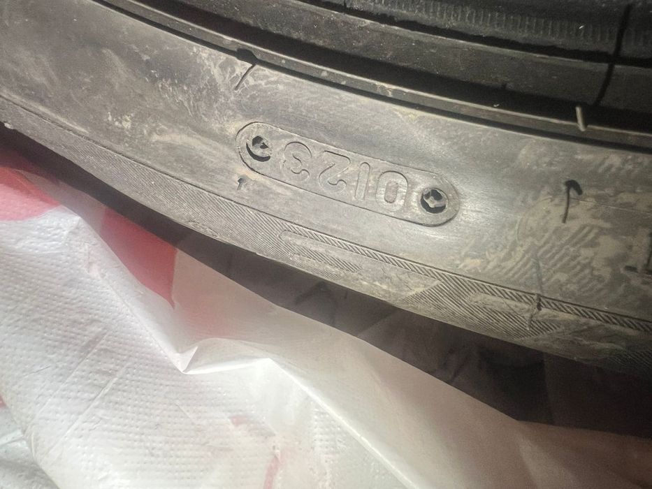 Продам 2 пары резина на 18