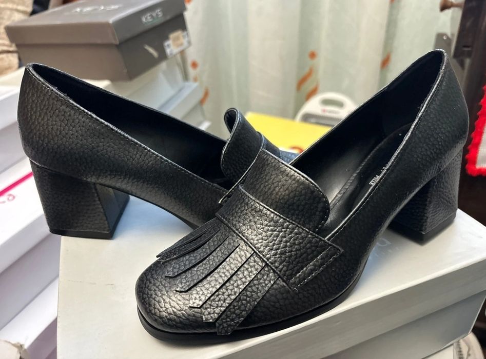 Pantofi toc 39 noi