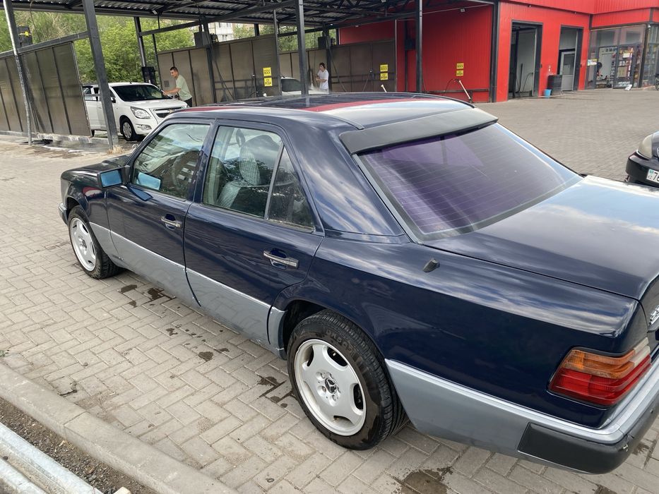 Mersedes benz w124