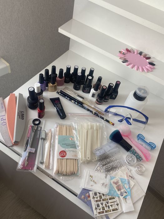 Все для маникюра.