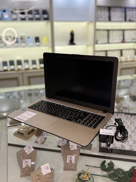 Ноутбук ASUS X540M