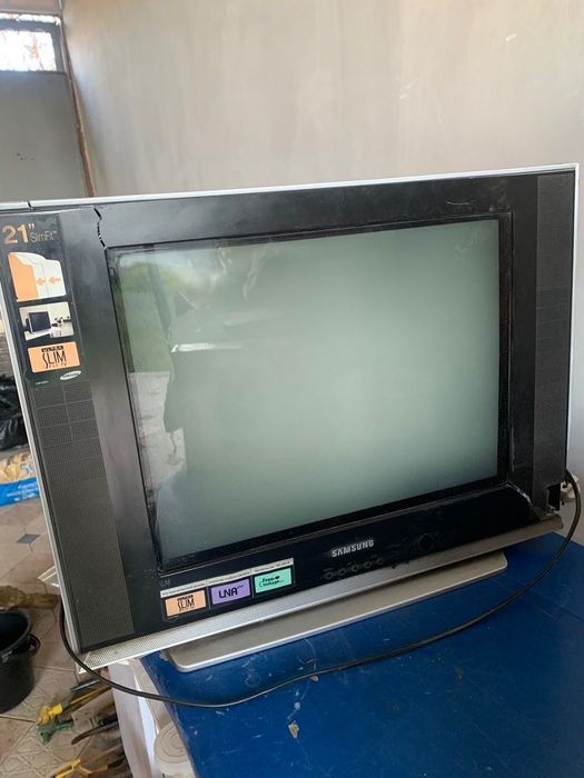 Телевизор  бу Самсунг