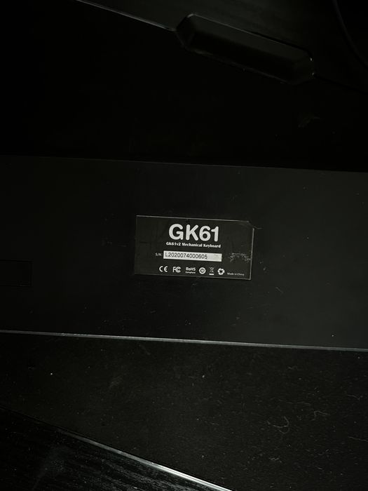 Tastatura mecanica gk61v2