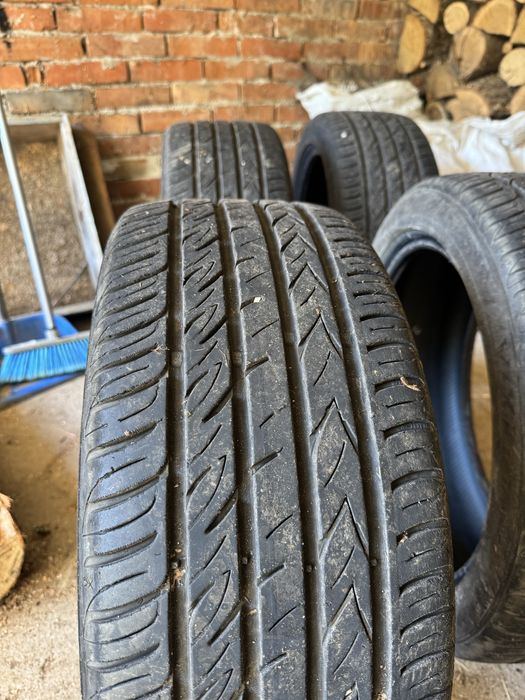 4 броя летни губи VIKING 225/45 R17 XL