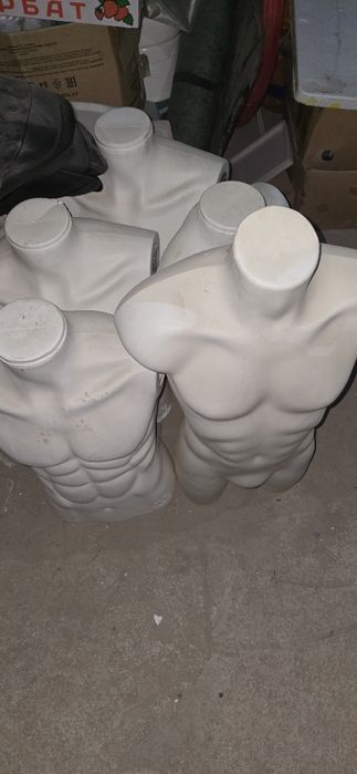 2000тг/шт продам маникен