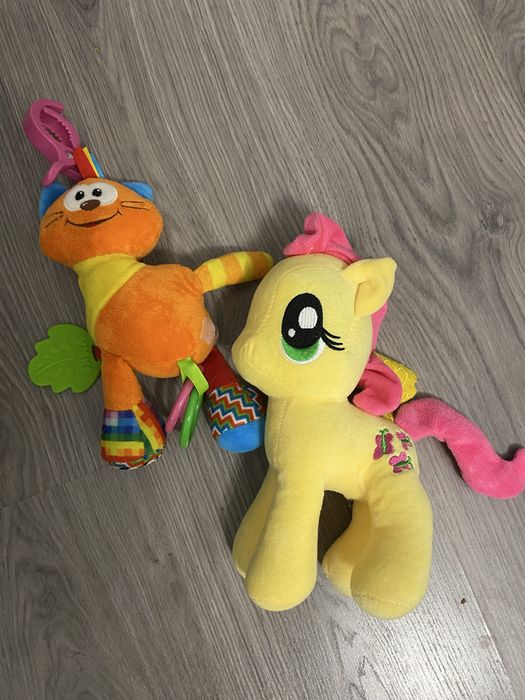 Игрушки развивающие для малышей