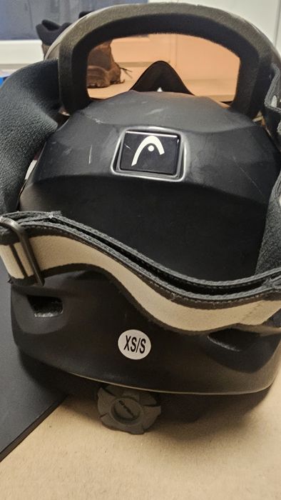 Каска за ски  XS размер + очила