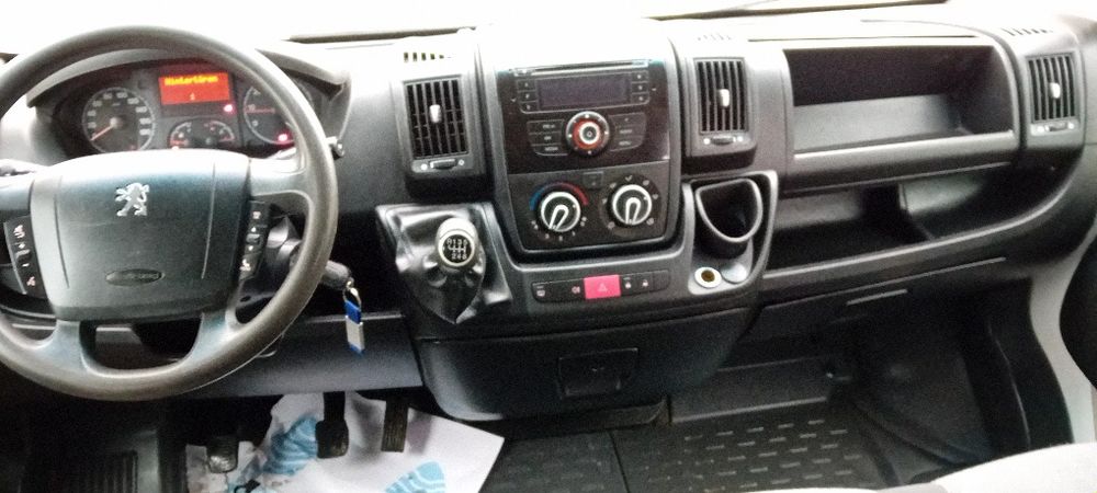 Peugeot Doka 3.0Diesel motorizare Iveco/ 7locuri/ EURO 5