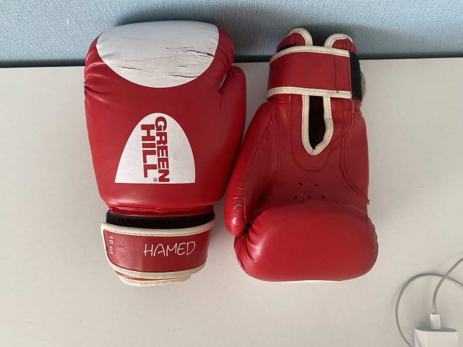 продам боксерский перчатки