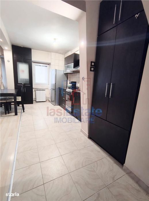 zona Gara - str Zugravi Apartament cu 3 camere decomandat