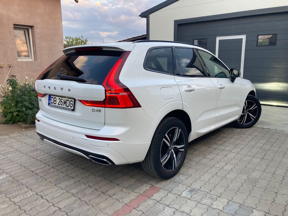 Volvo xc 60 R-Design automata an 2020 /190cp-proprietar-