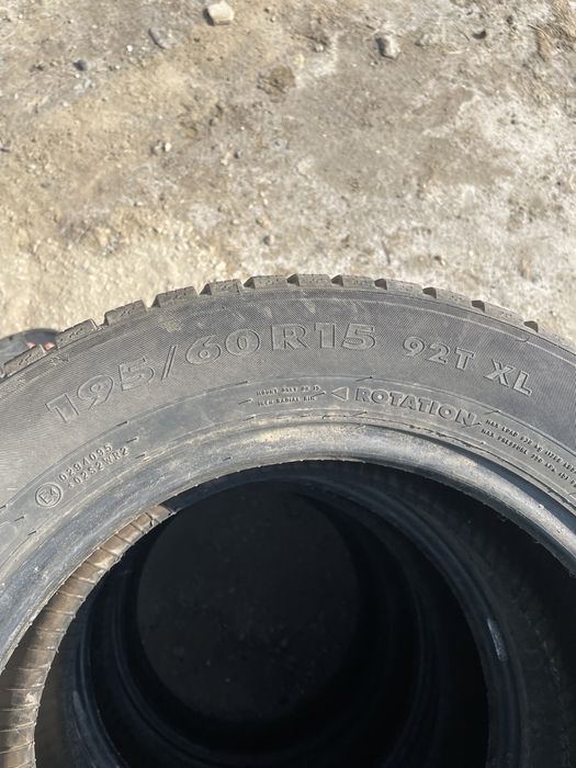 Продается бушные, зимние шины.