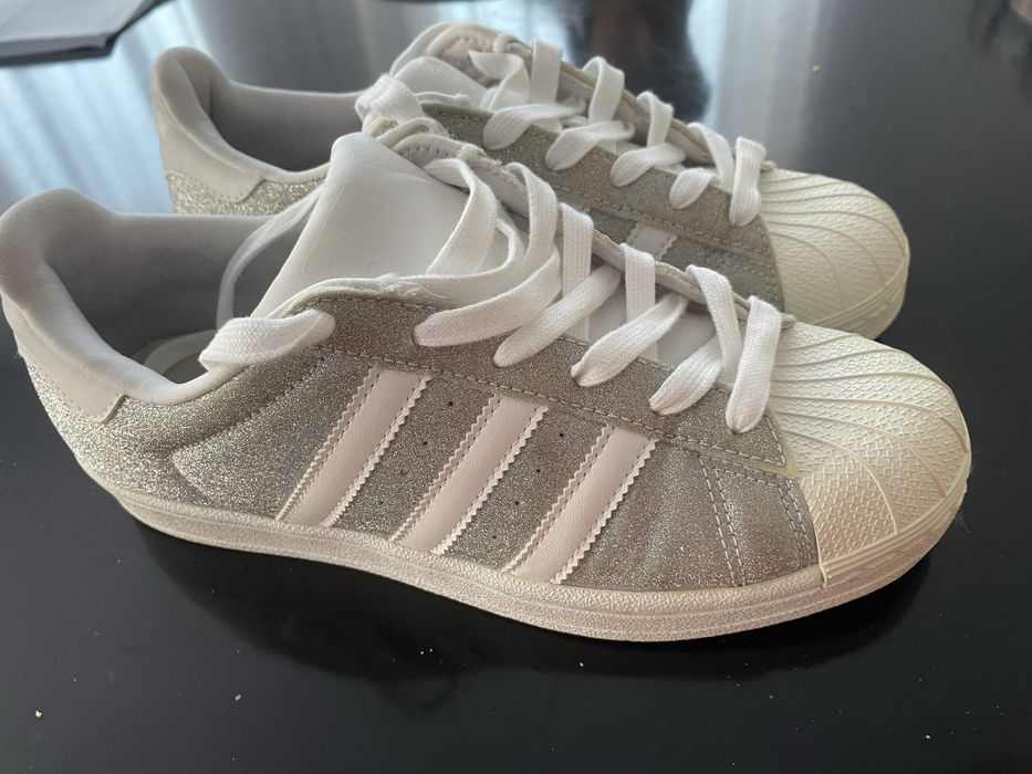 Adidas Superstar