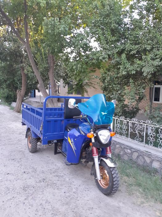 Mototsikl sotiladi