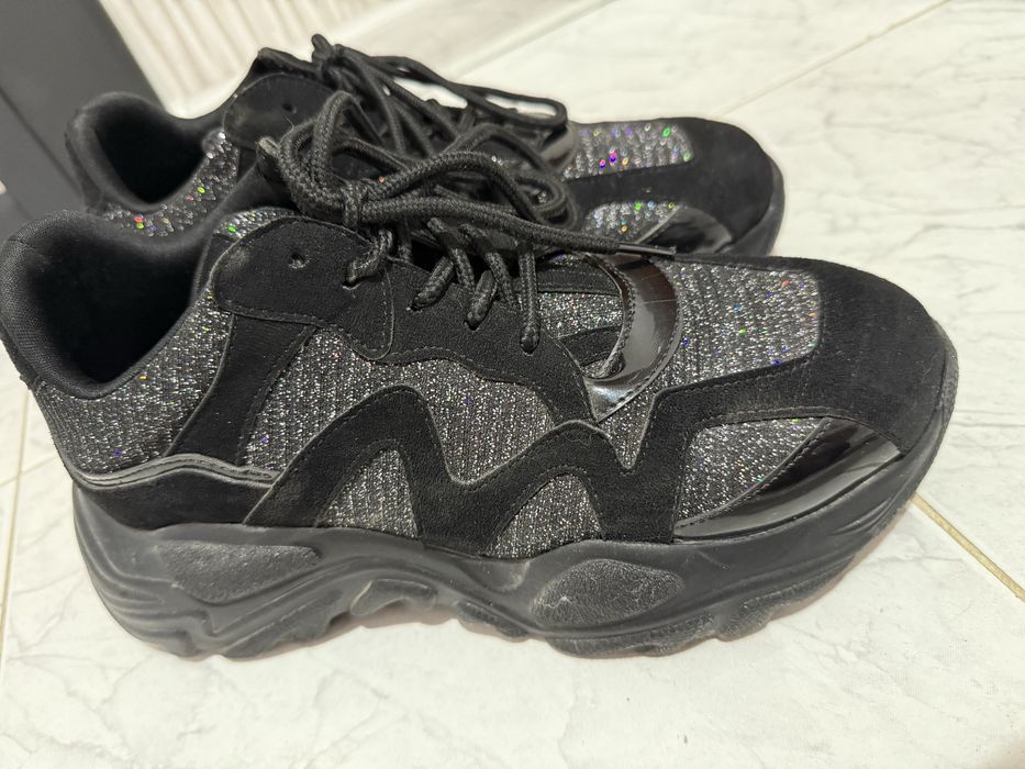 Дамски маратонки на платформа