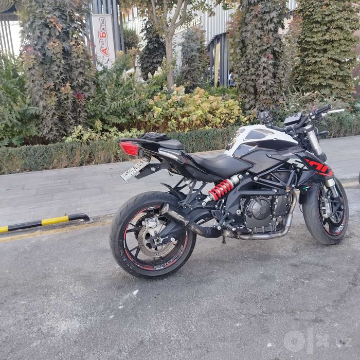 Мотоцикл Benelli 600 tnt