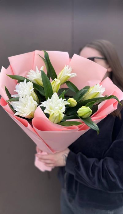 Цветы букеты розы доставка