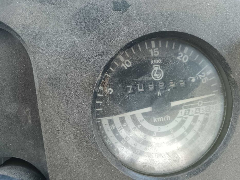 Tractor John Deere 3040 cu incarcator frontal