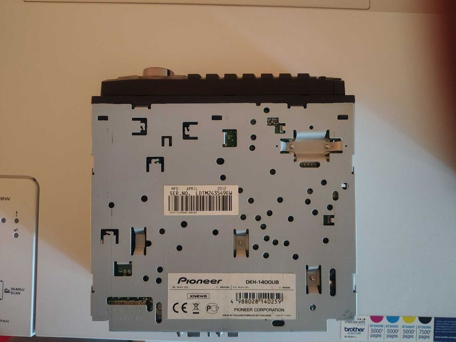 Pioneer DEH-1400UB – CD/MP3 авто радио с USB и AUX